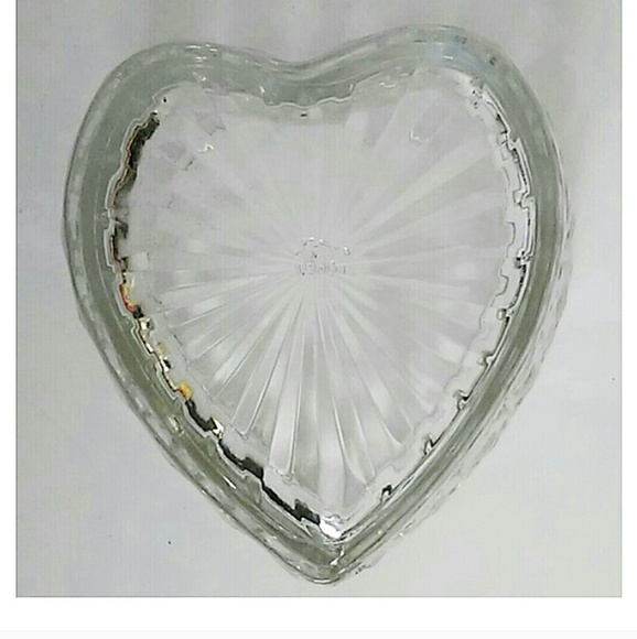 HOMCO |  Heart-Shaped Candy Dish with Lid - Picture 7 of 7